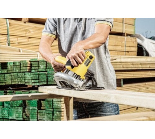 Пила дисковая STANLEY SC 16