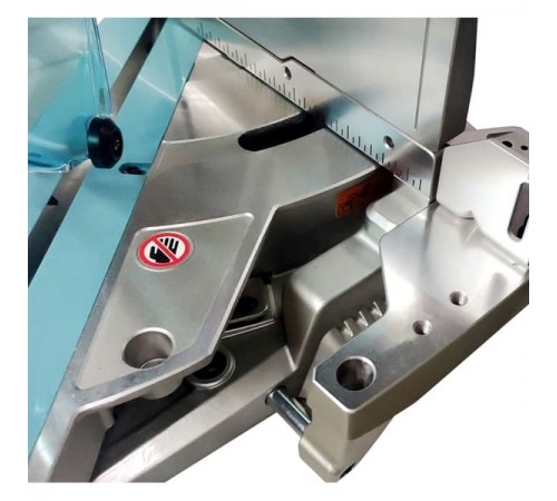 Пила торцовочная Makita LS1219L