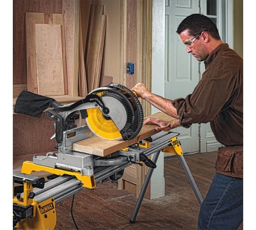 Пила торцовочная DEWALT DWS 715