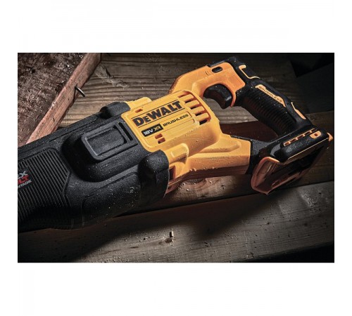 Пила сабельная аккумуляторная DeWalt DCS 386NT