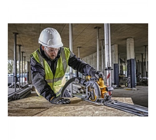 Пила дисковая аккумуляторная DeWalt DCS 579 N-XJ