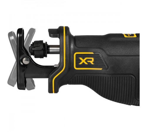 Пила сабельная аккумуляторная DeWalt DCS382NT