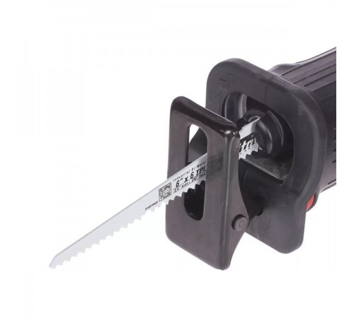 Пила сабельная Makita M4501