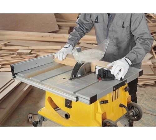 Пила торцовочная STANLEY SST 1800