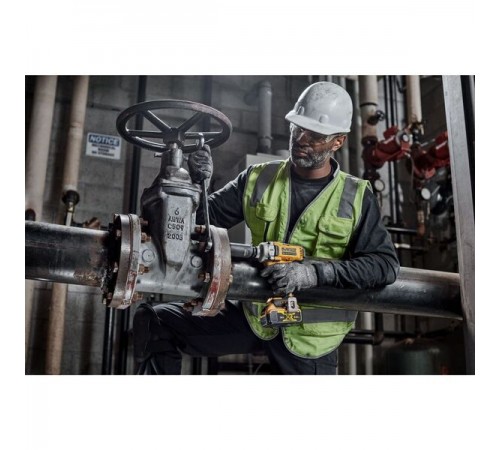 Гайковерт аккумуляторный DeWalt DCF 891NT-XJ