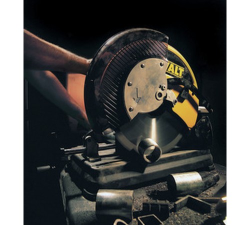 Пила монтажная DEWALT DW 872