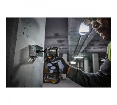 Шуруповерт аккумуляторный DeWalt DCF85ME2GT-QW