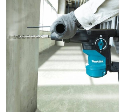 Перфоратор Makita HR3001CJ