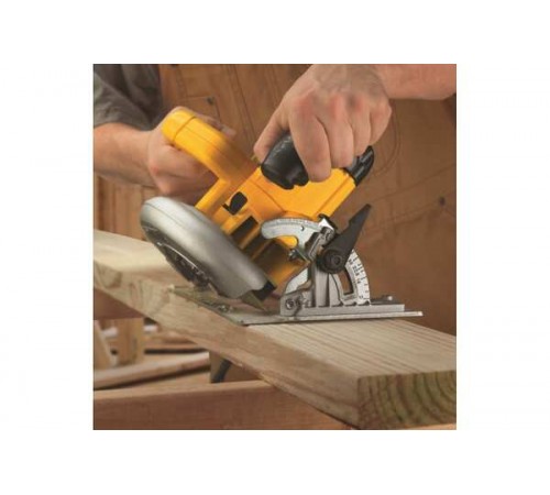 Пила циркулярная DeWalt DWE 575K-QS