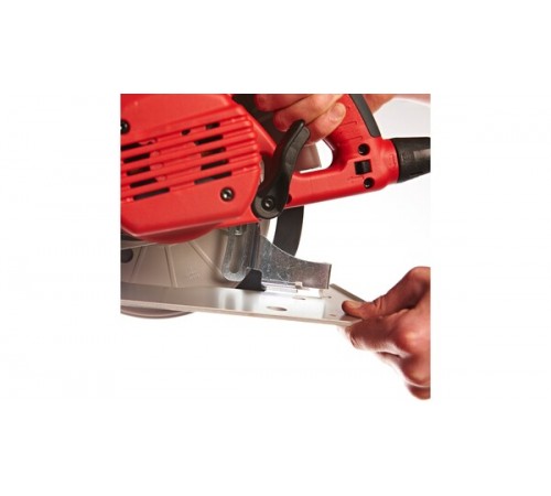 Пила дисковая Milwaukee SCS 65 Q 638051