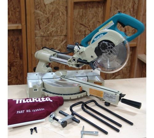 Пила торцовочная Makita LS0714N