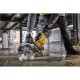 Отрезная аккумуляторная машина DeWalt DCS 690N по бетону/металлу