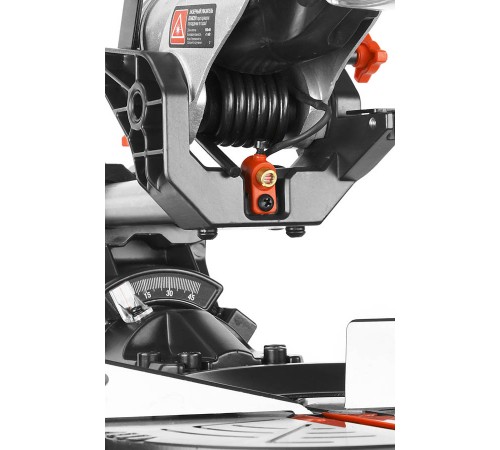 Пила торцовочная ЗУБР ЗПТ-255-1800 ПЛ с протяжкой, 255*30мм, 1800Вт