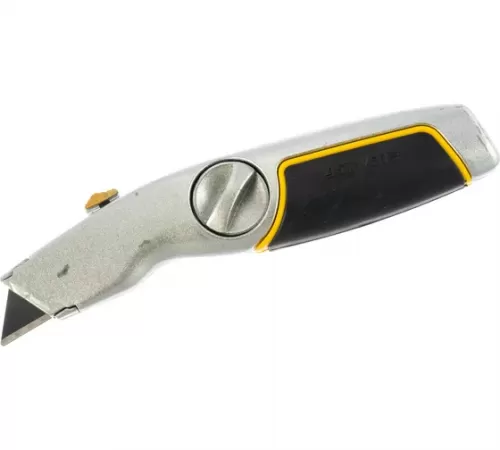 09144 Нож STAYER MASTER металлический обрезиненный корпус, выдвижное лезвие